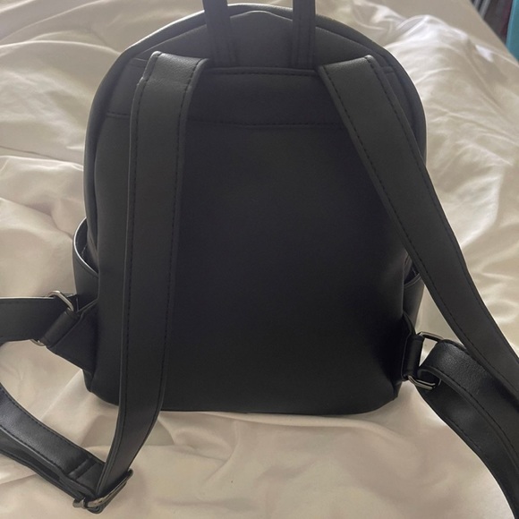 Loungefly - Picture 3 of 5